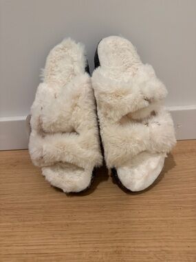 Secret Treasures Cream Faux Fur Double-Strap Slide Slippers